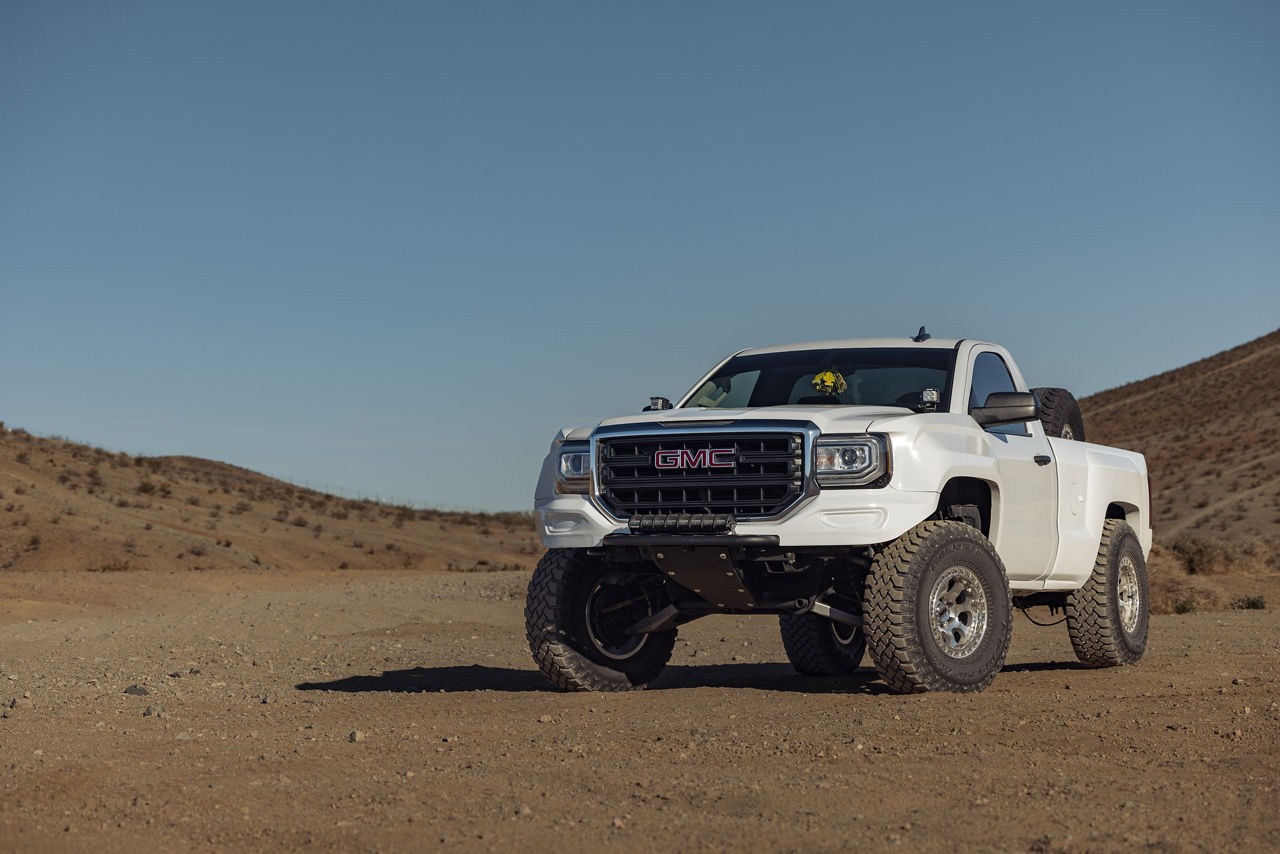 Gmc Sierra Kmc Riot Beadlock Machined Kmc Wheels